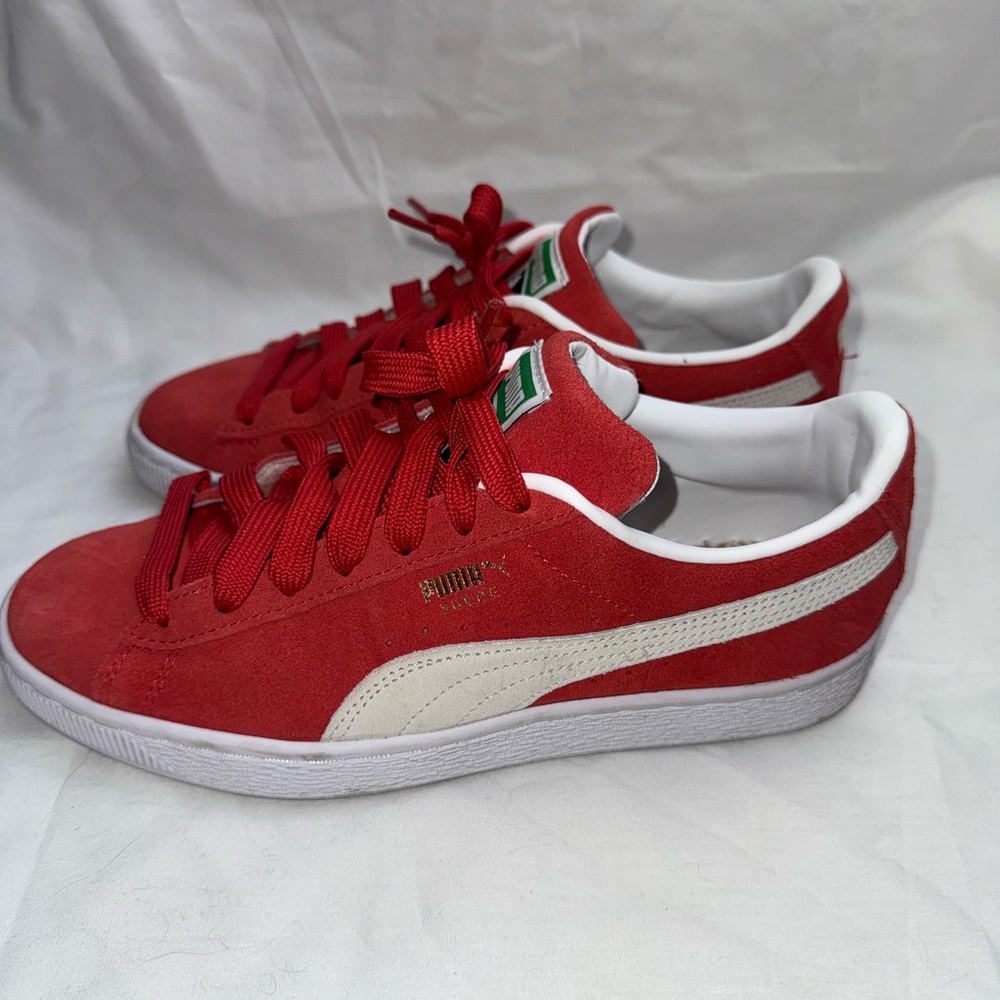 Puma women’s Suede Classic XXI sneakers in a "High Risk Red" and white 8.5